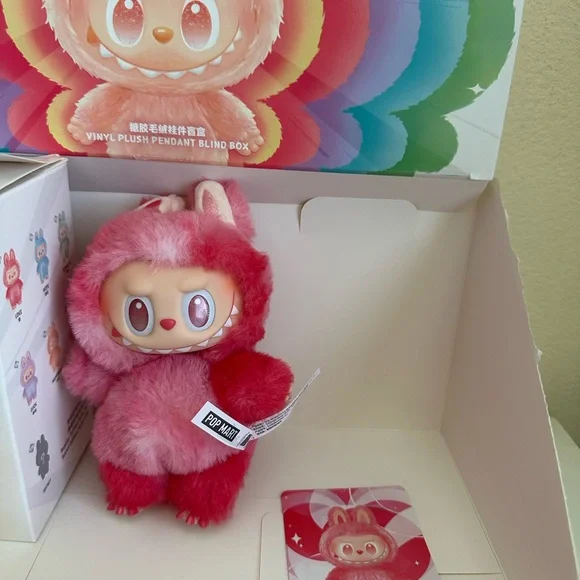 POP MART Labubu Big Into Energy Love - Picture 2 of 3